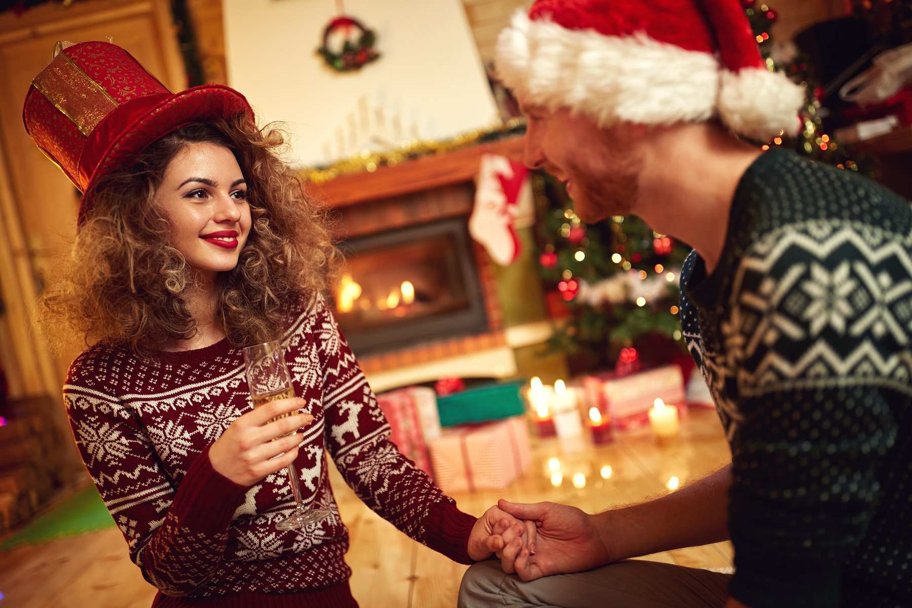 Weihnachtspullover für die Paare – Modehit oder Kitsch?